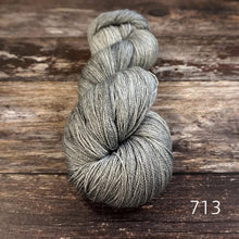 Load image into Gallery viewer, Fyberspates Gleem Lace