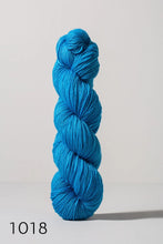 Load image into Gallery viewer, Core by Gusto (fingering/sock)