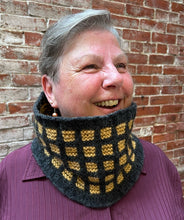 Load image into Gallery viewer, Snefnug by CaMaRose (bulky)