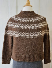 Load image into Gallery viewer, Snefnug by CaMaRose (bulky)