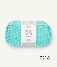 Load image into Gallery viewer, Peer Gynt (dk/light worsted) by Sandnes Garn
