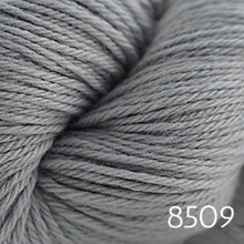 Load image into Gallery viewer, Cascade 220 (worsted)
