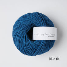Load image into Gallery viewer, Knitting for Olive Heavy Merino (worsted)
