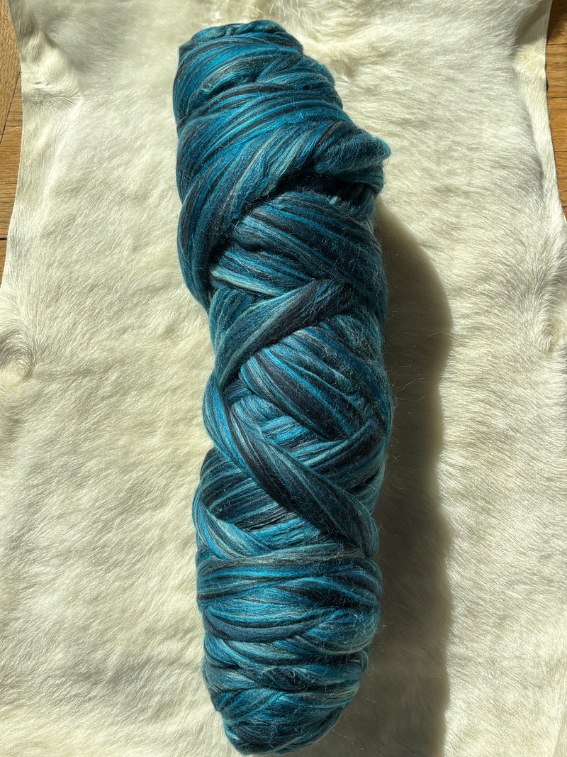 Fine Italian Merino and Silk / deep sea