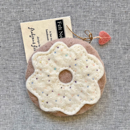 Felted Notions Bags by Wonderland Yarns/Frabjous Fibers