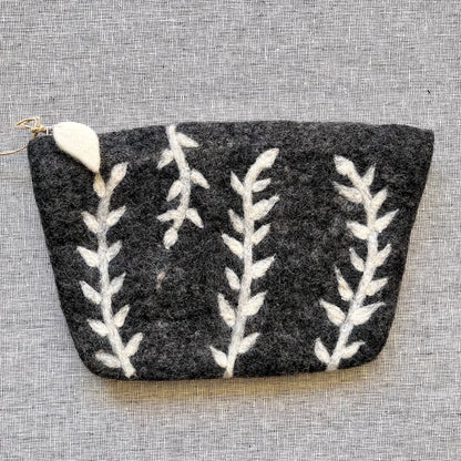 Felted Notions Bags by Wonderland Yarns/Frabjous Fibers