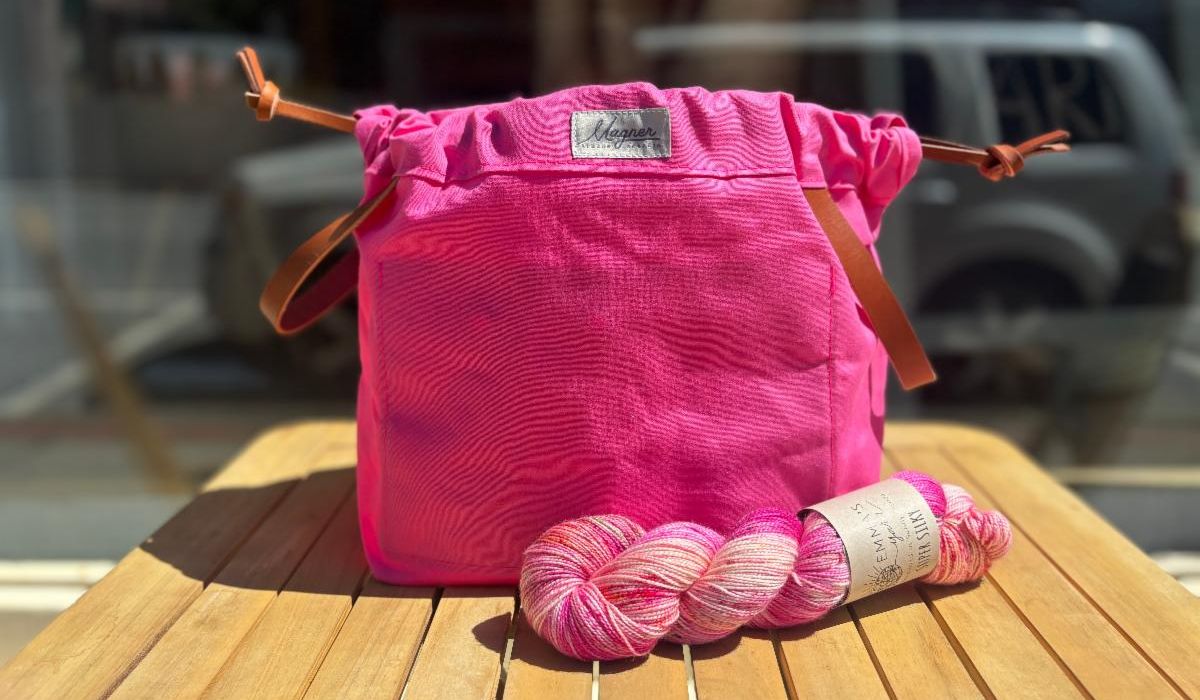 Magner Bag Original project bag in hot pink