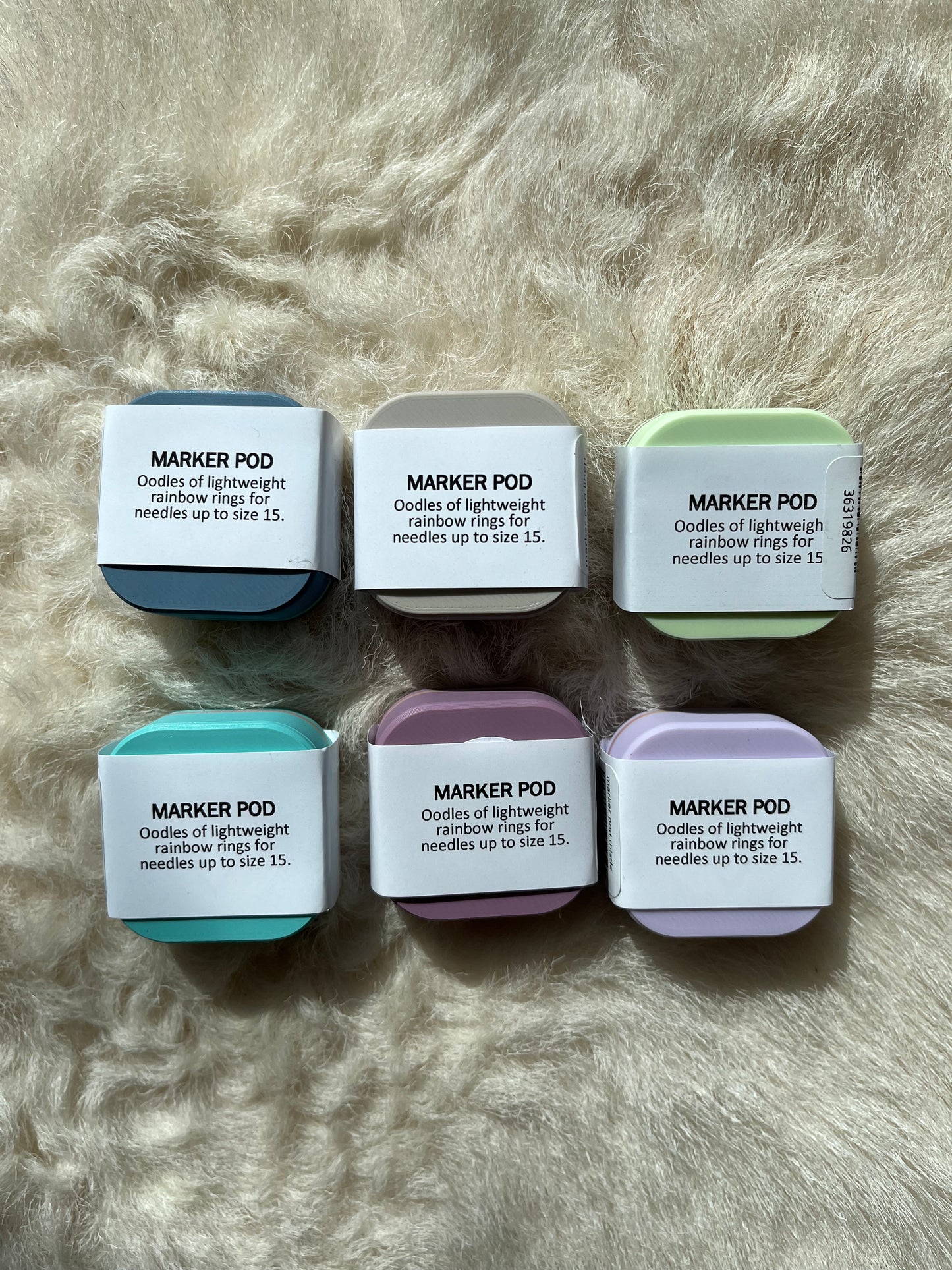 Well Sorted Marker Pod in various colors. Contains stitch markers