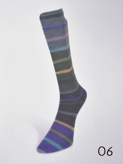 06 grey/green/navy/purple