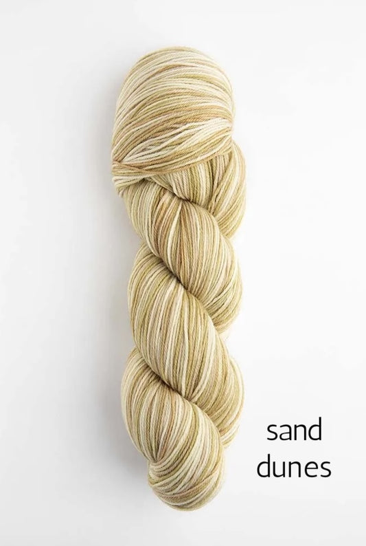 Stormy by Yarnalia (fingering/sock)