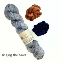 Load image into Gallery viewer, Emma&#39;s Yarn I&#39;d Rather Dot Kit
