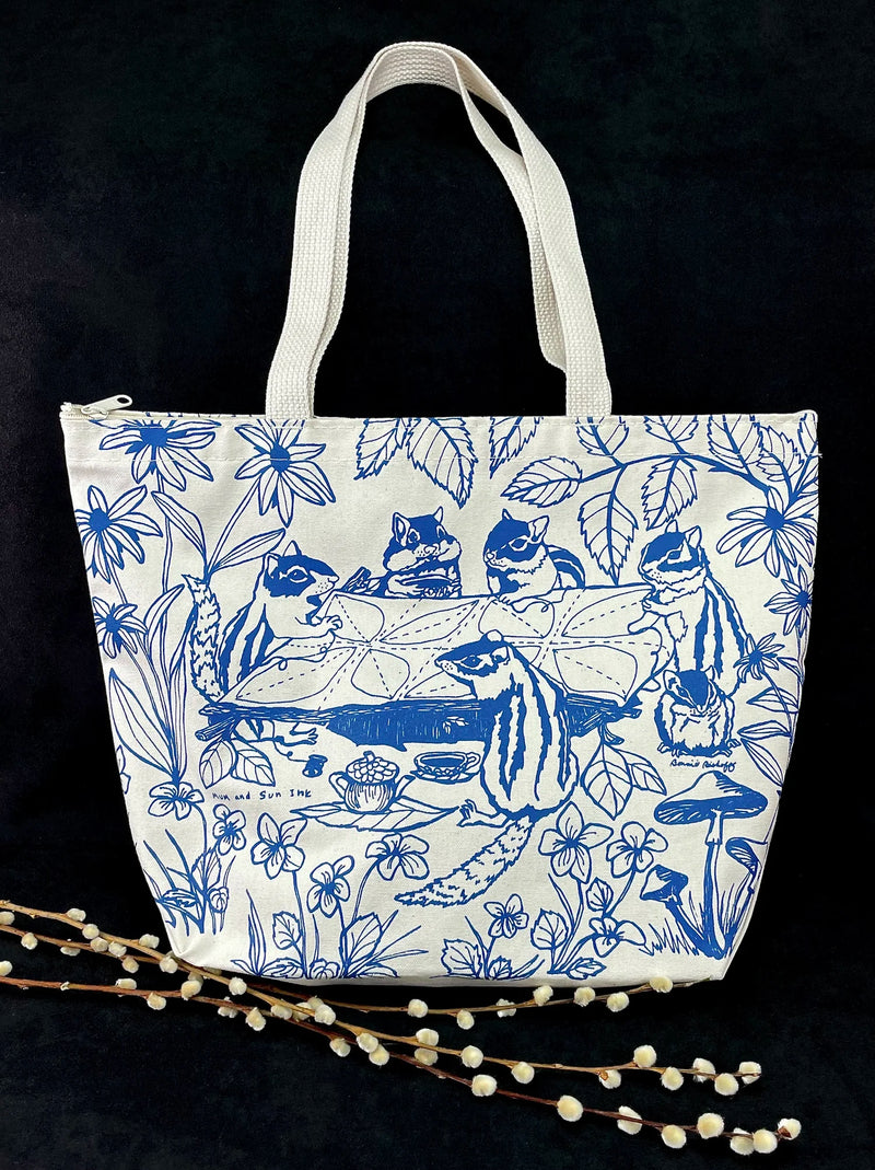 Chipmunks Quilting Zippered Tote