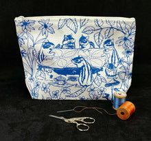 Load image into Gallery viewer, Knitting Project Bags by Bonnie Bishoff
