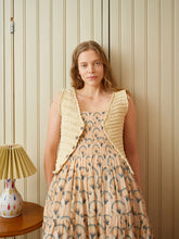 Load image into Gallery viewer, Laine Magazine: Let&#39;s Crochet! (Spring 2025)
