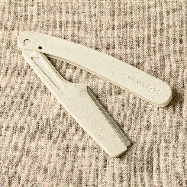Fuzz Off Comb