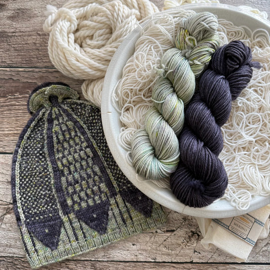 ontheround Plush DK Herring Hat Set