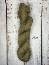 Load image into Gallery viewer, Forage Color BFL Sport
