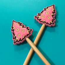 Load image into Gallery viewer, Knitting Needle Point Protectors by Comma Craft Co.
