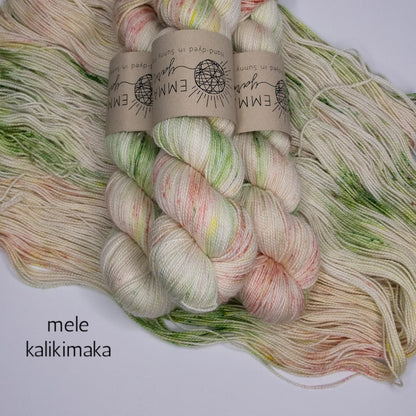 Practically Perfect SMALLS by Emma's Yarn