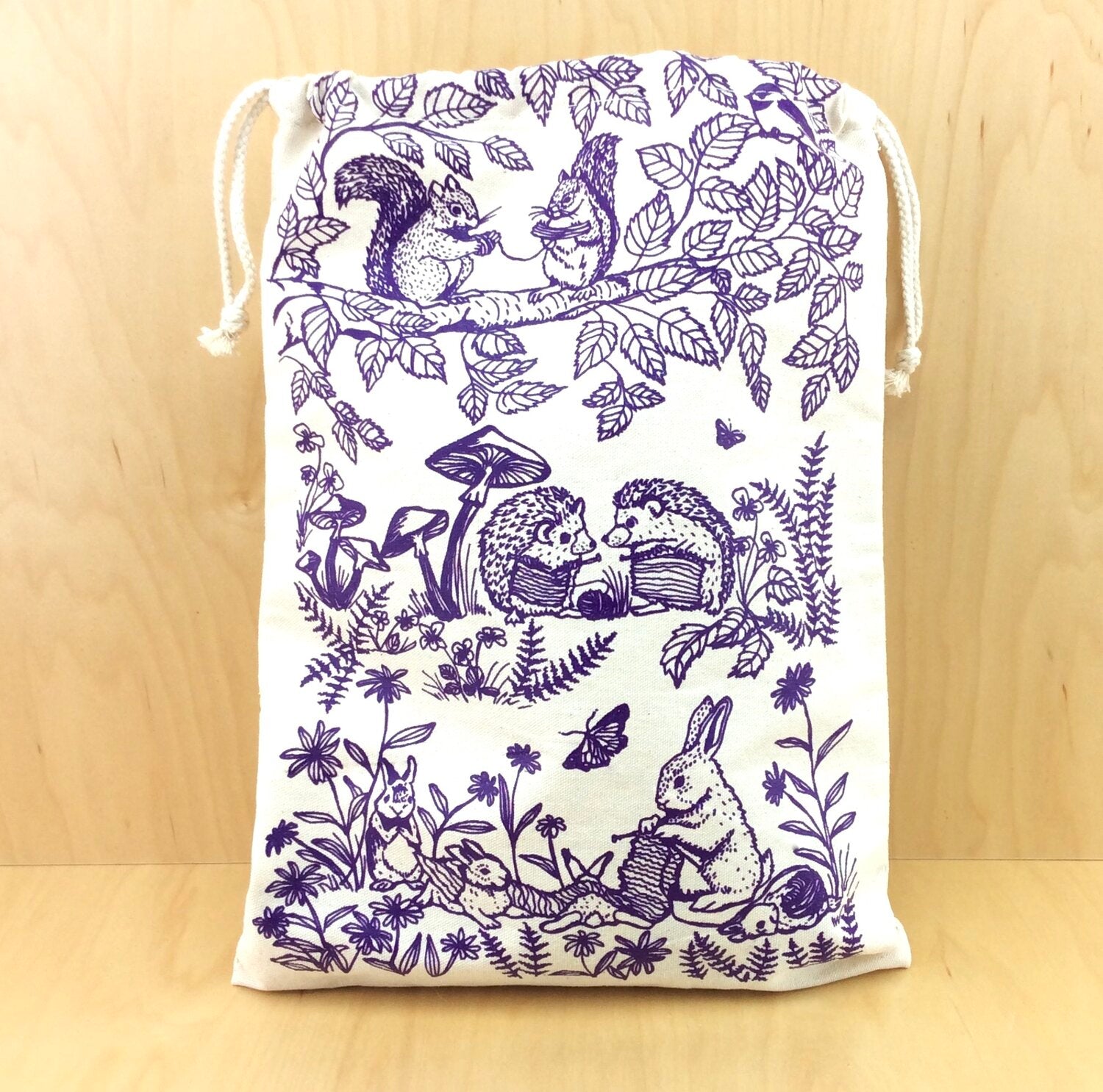 Knitting bags by Bonnie Bishoff – Heavenly Yarns / Fiber of Maine