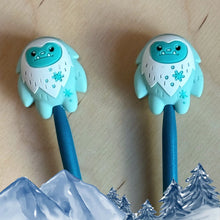 Load image into Gallery viewer, Knitting Needle Point Protectors by Comma Craft Co.
