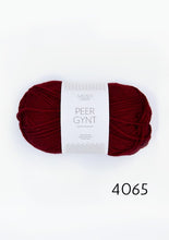 Load image into Gallery viewer, Peer Gynt (dk/light worsted) by Sandnes Garn
