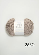 Load image into Gallery viewer, Peer Gynt (dk/light worsted) by Sandnes Garn
