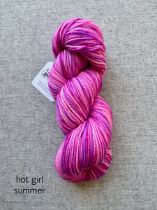 Island Girl Yarn (sport)