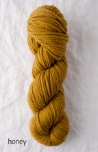 Load image into Gallery viewer, Quince &amp; Co. Osprey (aran)
