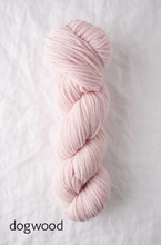 Load image into Gallery viewer, Quince &amp; Co. Osprey (aran)
