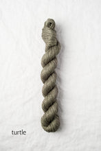 Load image into Gallery viewer, Quince &amp; Co. Kestrel (aran)
