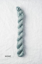 Load image into Gallery viewer, Quince &amp; Co. Kestrel (aran)
